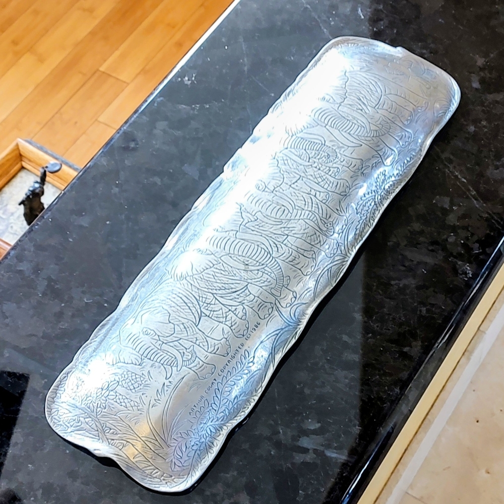 Vintage 1986 Arthur Court Silver Elephant Relief Bread Tray Decorative Serveware - Picture 7 of 12